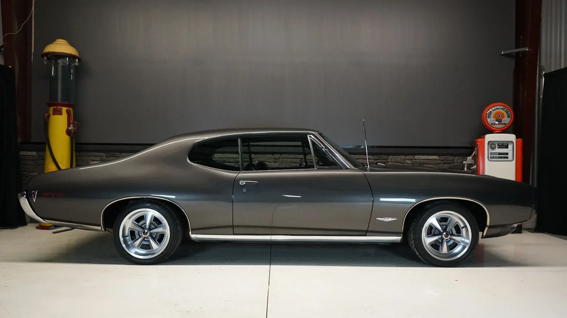 1968-pontiac-gto (55)